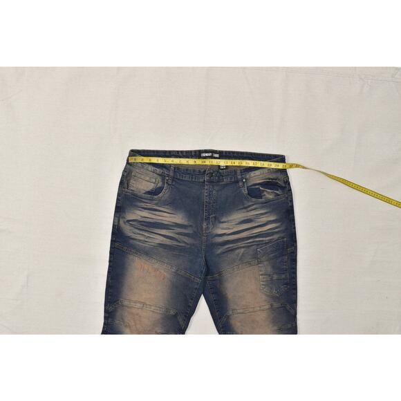 Legendary Status Men's Denim Jean Shorts Regular Size 42 Blue Cotton Baggy - Picture 4 of 8